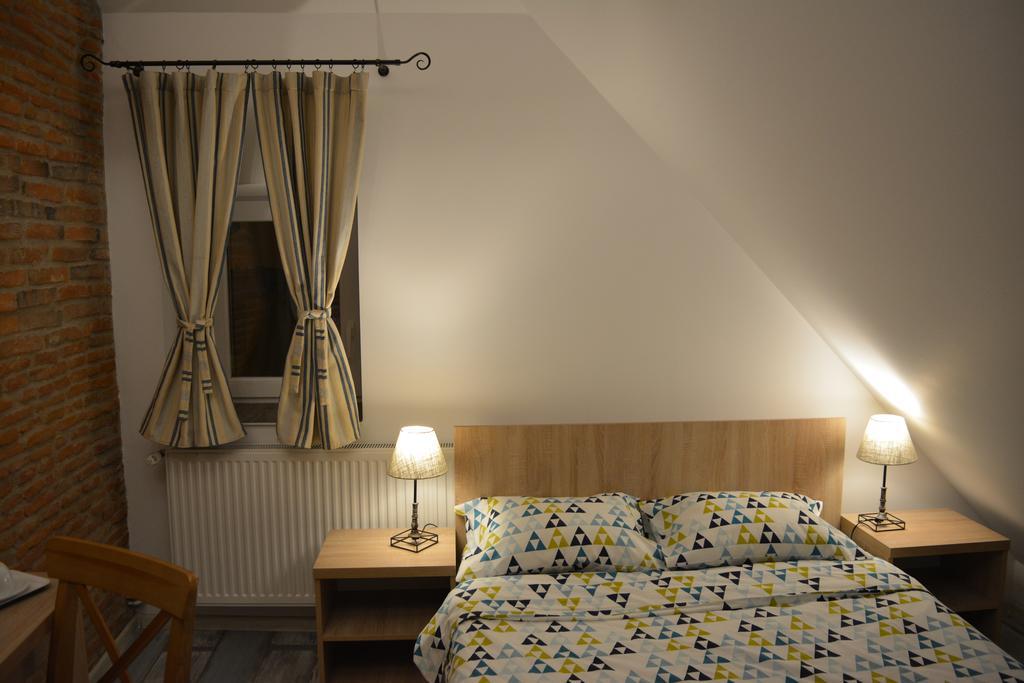 Blue House Hotel Braşov Kamer foto